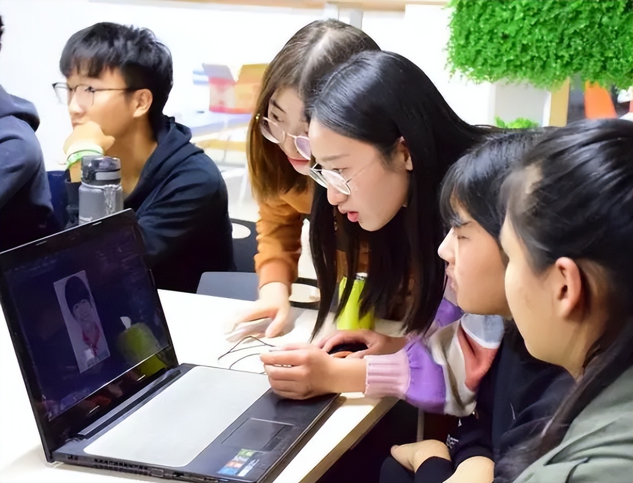 文理科就业前景最好的专业,文理科专业收入排名前十的专业