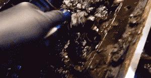 10万公里不换机油?拆开发动机一看,修理工“吐了”