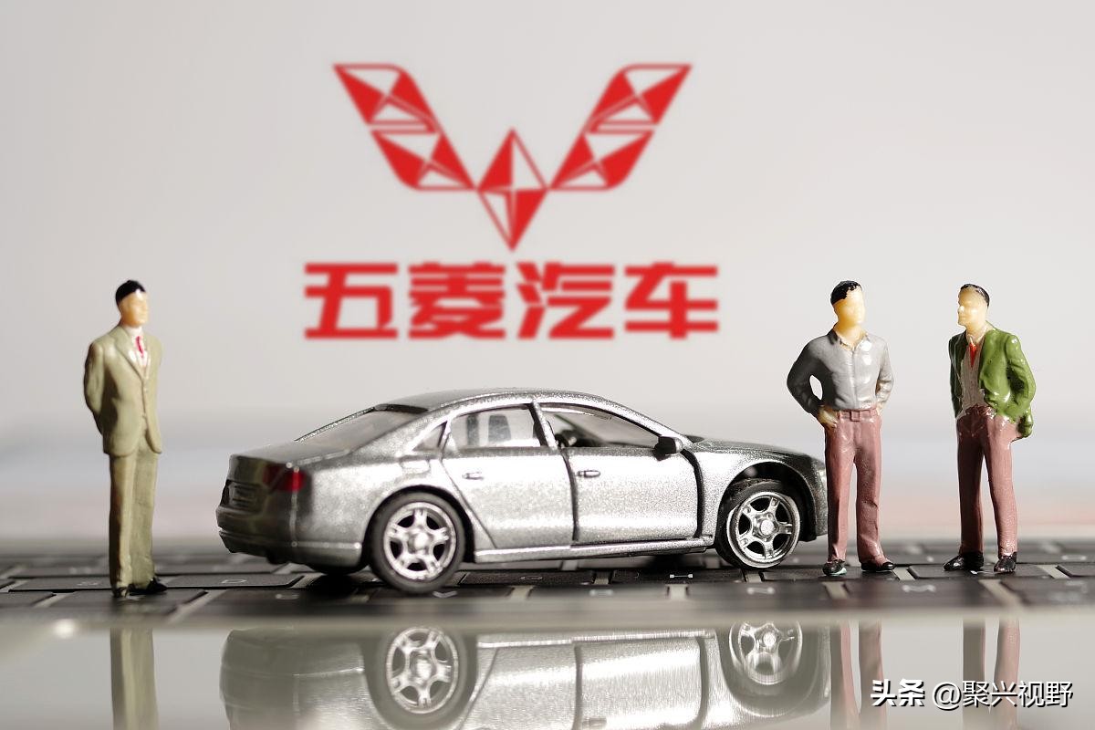 五菱纯电微型电动汽车,日本的比亚迪电车