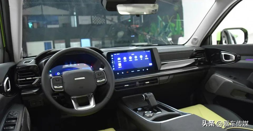 颜值性能兼顾的国产越野车,哈弗酷狗两驱潮酷版测评