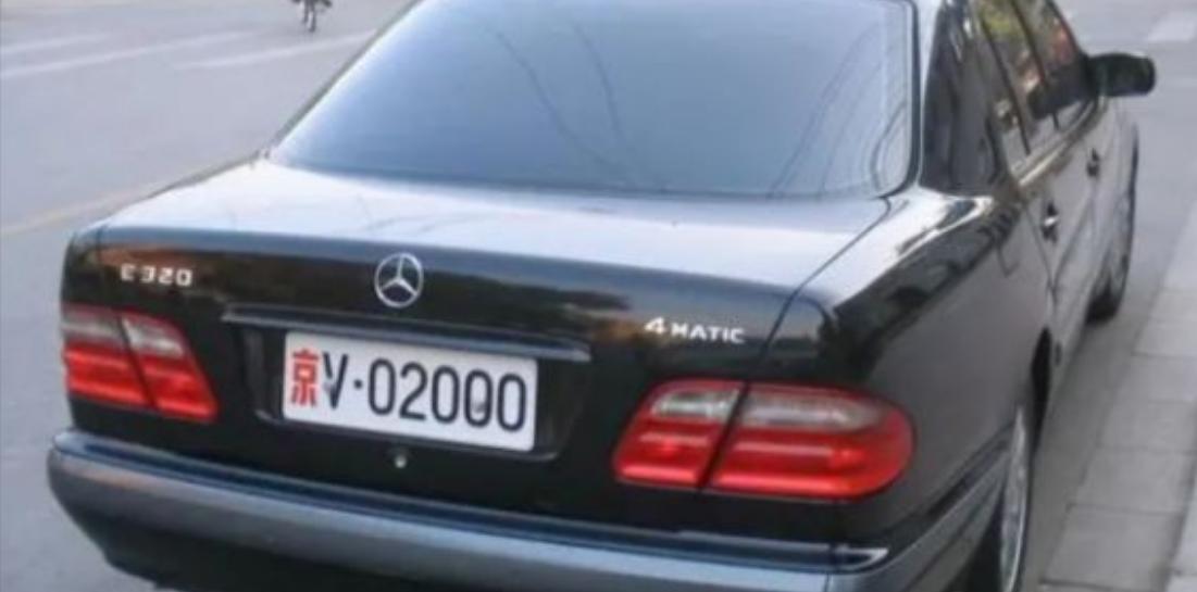 如何才能摇到豹子车牌号,摇豹子号车牌技巧