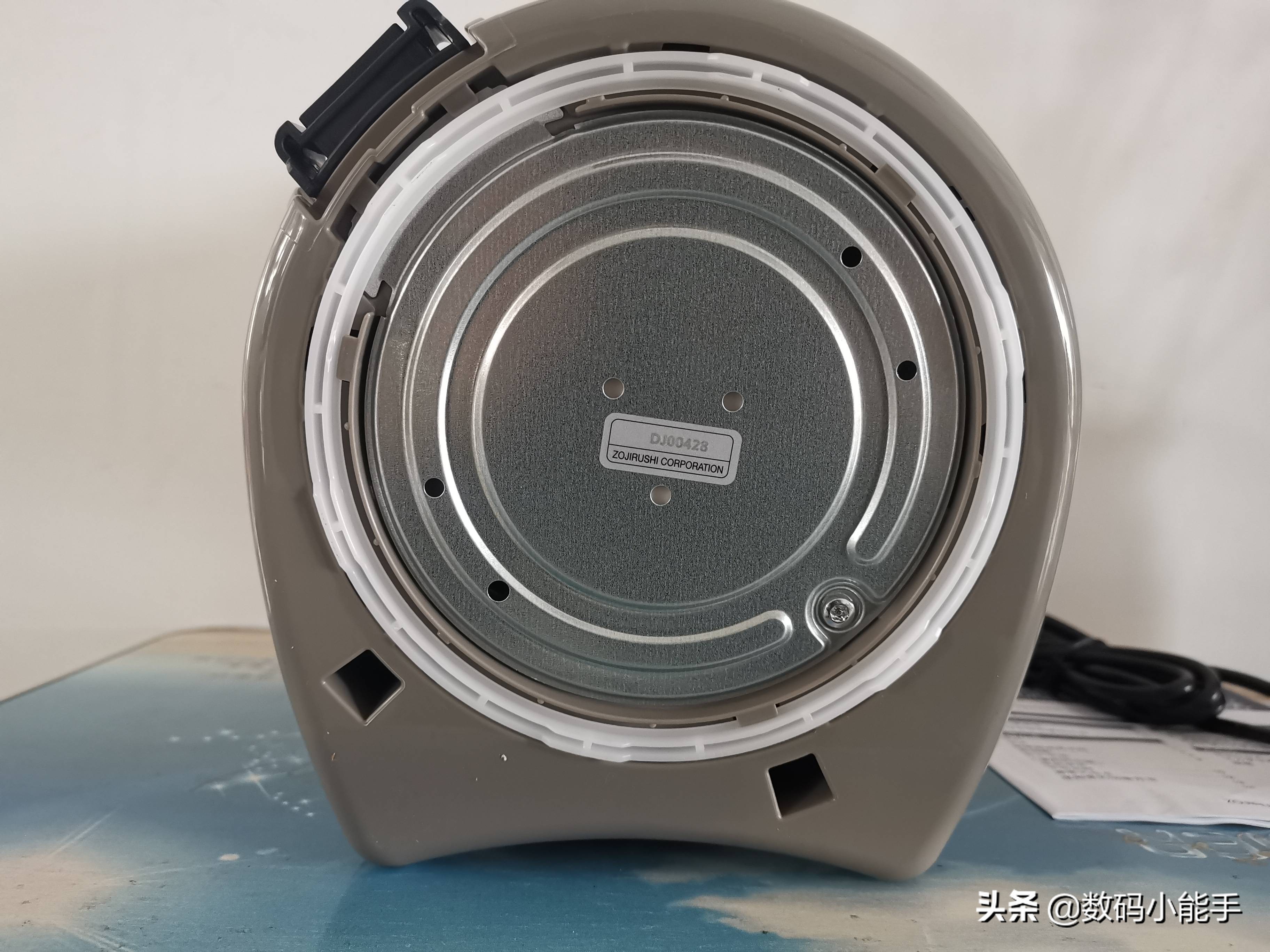 象印电水壶wdh40c使用方法,象印电热水壶型号wch和wdh哪个好