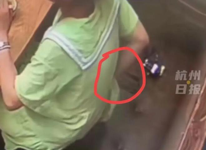 女子疑吃霸王餐警方介入调查,大连霸王餐女子后续