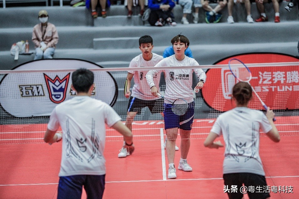 2021一汽奔腾·李宁“五羽轮比”羽毛球赛总决赛圆满收官