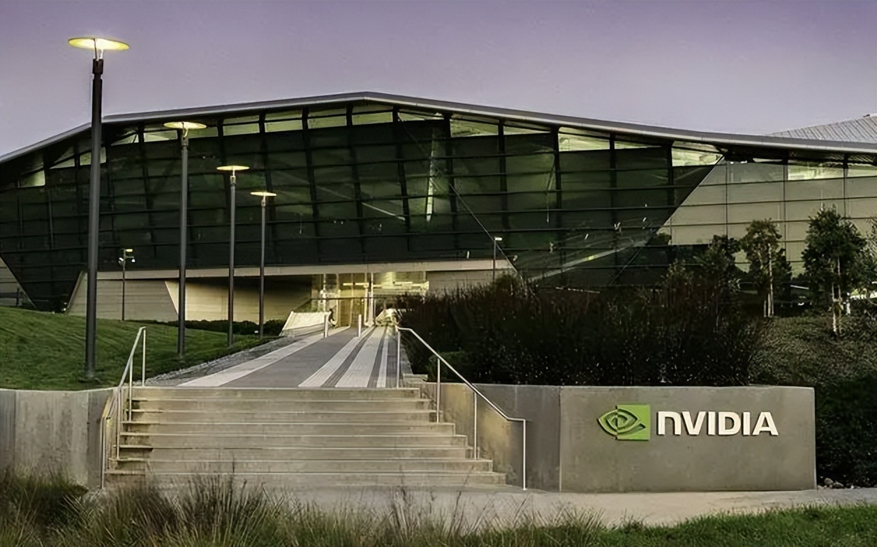 全球最大芯片设备企业,第一个市值破万亿的芯片公司