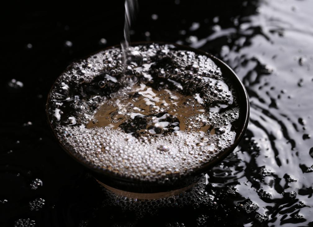 牛栏山是酒精酒为啥还那么火,15元一瓶牛栏山是真的吗