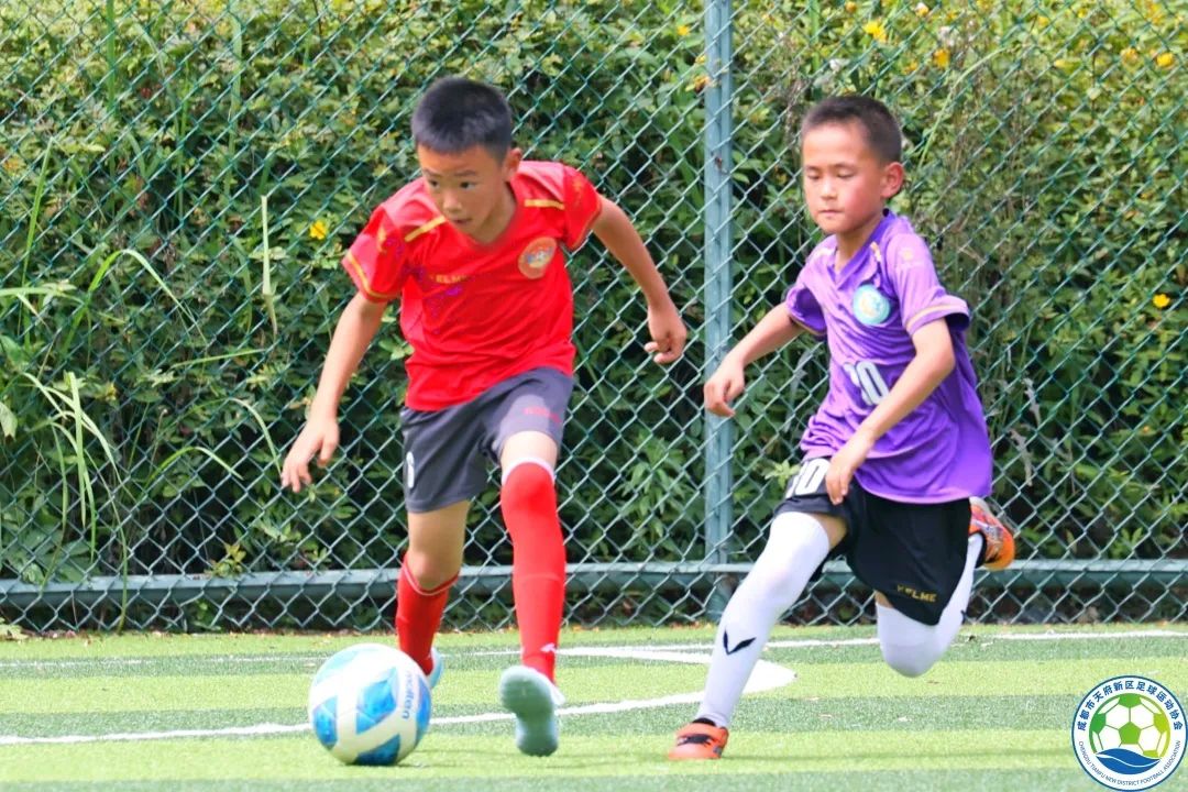 东湖路小学校园足球总决赛,喜报校园足球冠军