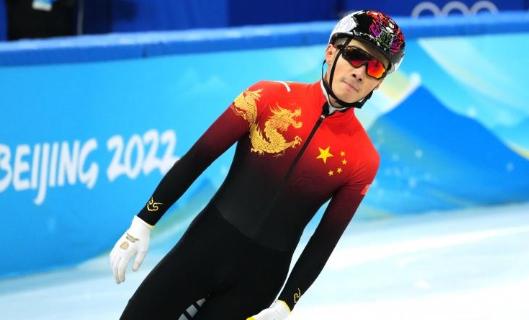 任子威连续三站拿四块金牌,任子威1000米夺冠冲线