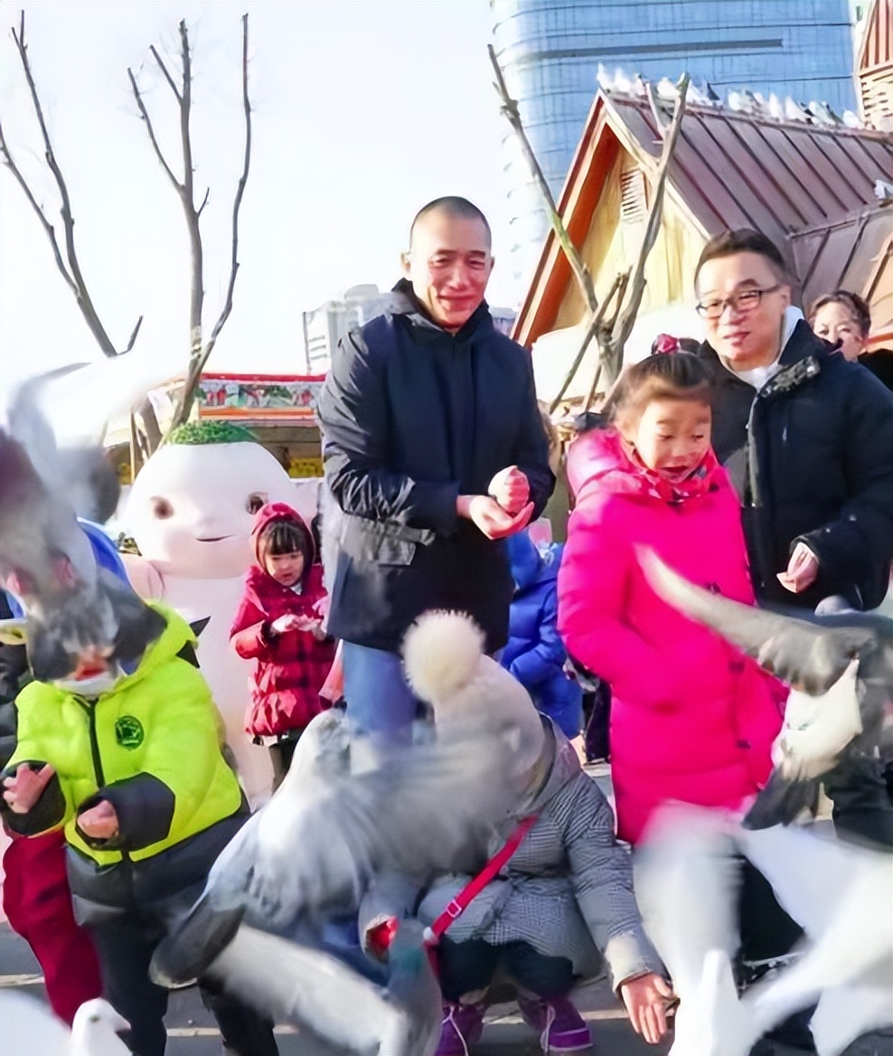 两天六个瓜：梁朝伟长居日本，李亚鹏欠债四千万，乐嘉为女人还俗