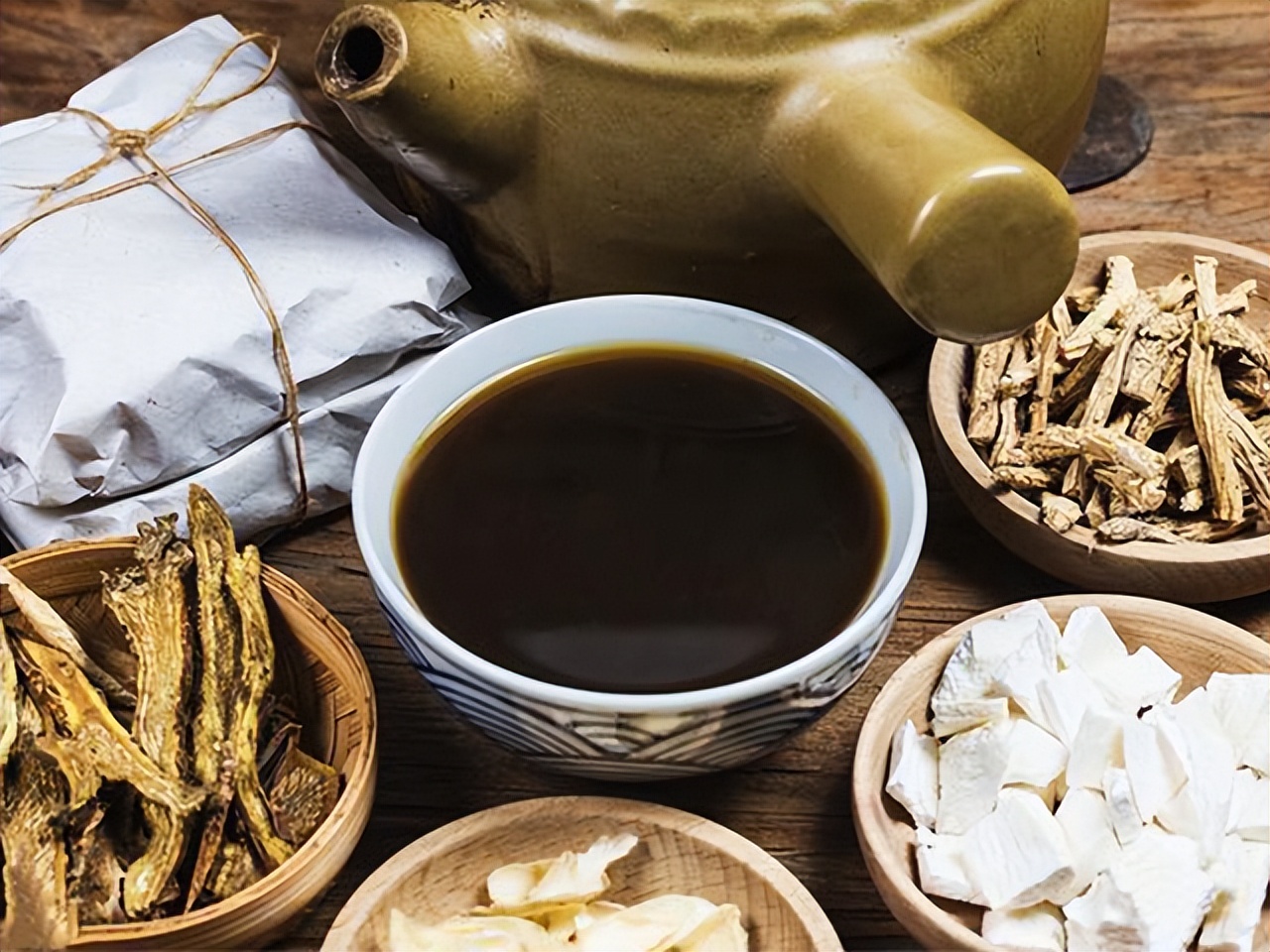 围绝经期出汗吃什么中药最好,啥是围绝经期头出汗