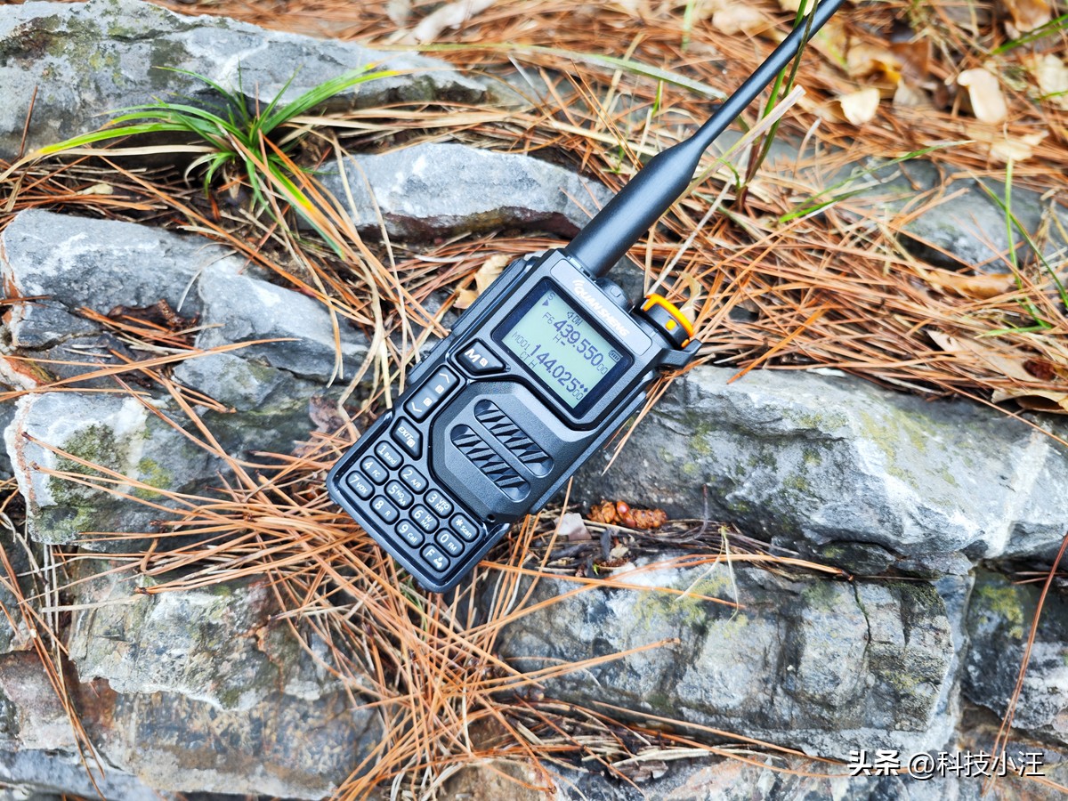 泉盛新款对讲机,泉盛UV-K6手持对讲机