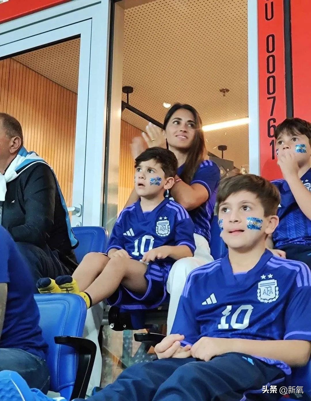 梅西年轻的时候有多调皮,17岁的梅西到25岁的梅西