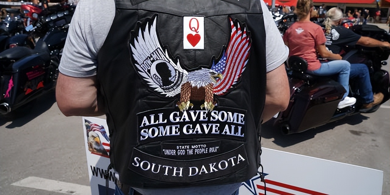 认识创立 Sturgis 摩托车拉力赛的美国人，将兄弟情谊放在摩托车上