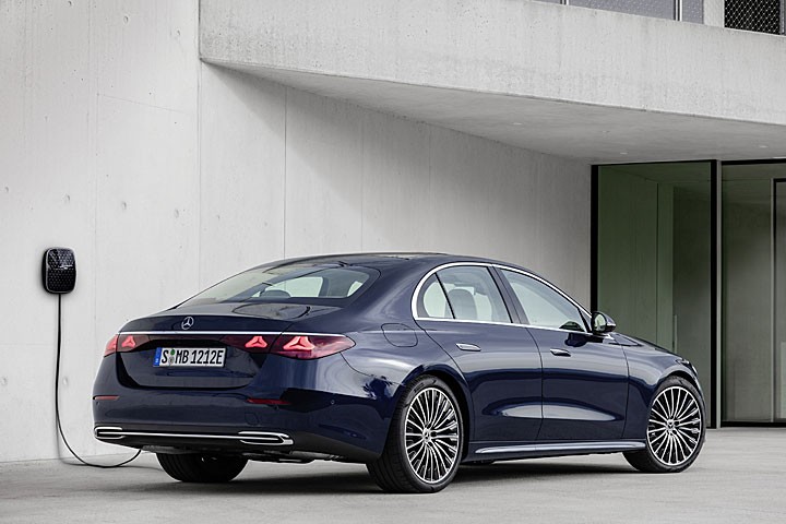 吐槽全新奔驰e,奔驰新e级真的丑吗