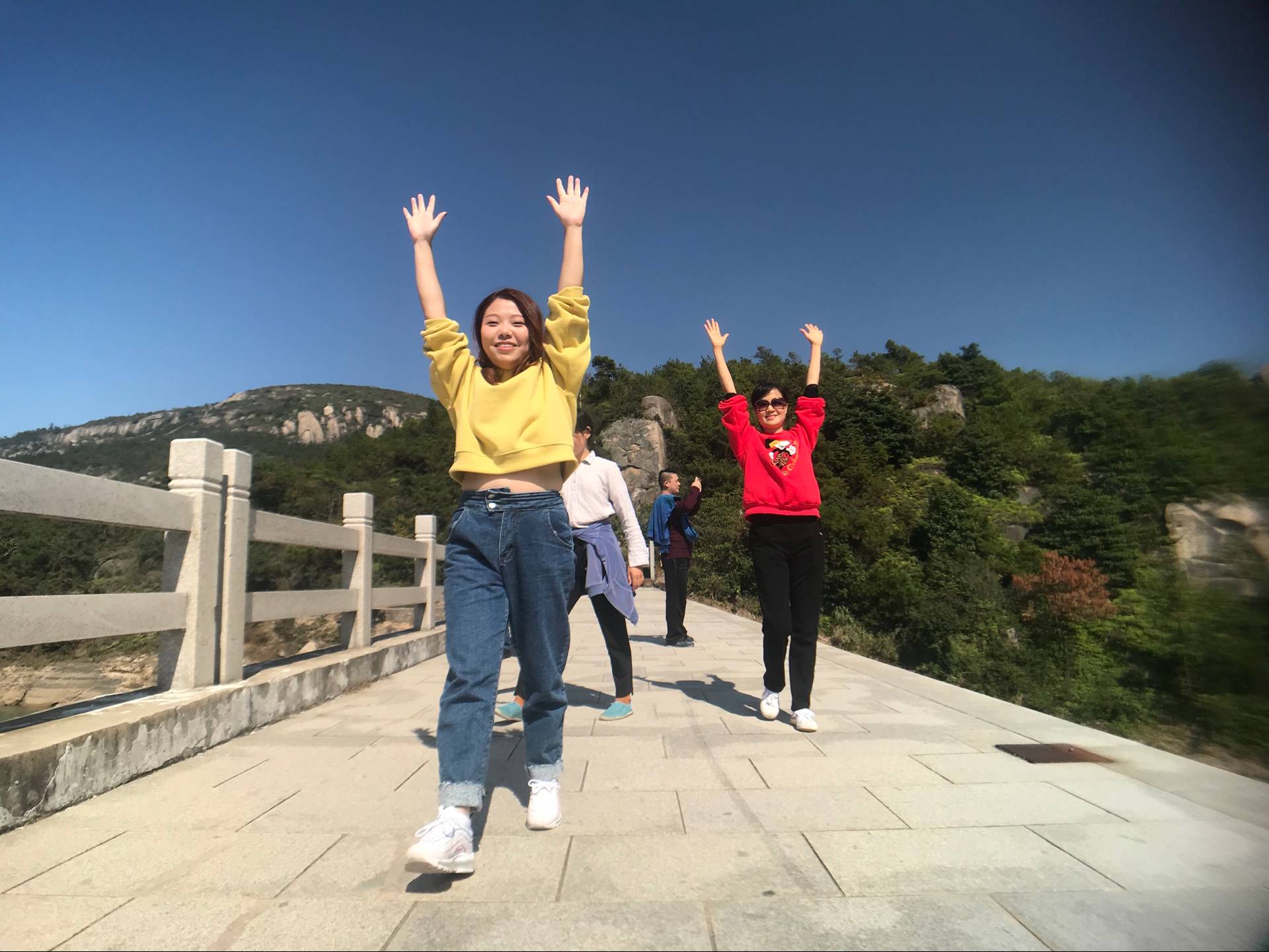 产后一直出汗特别厉害怎么回事,产后满头大汗一直不干