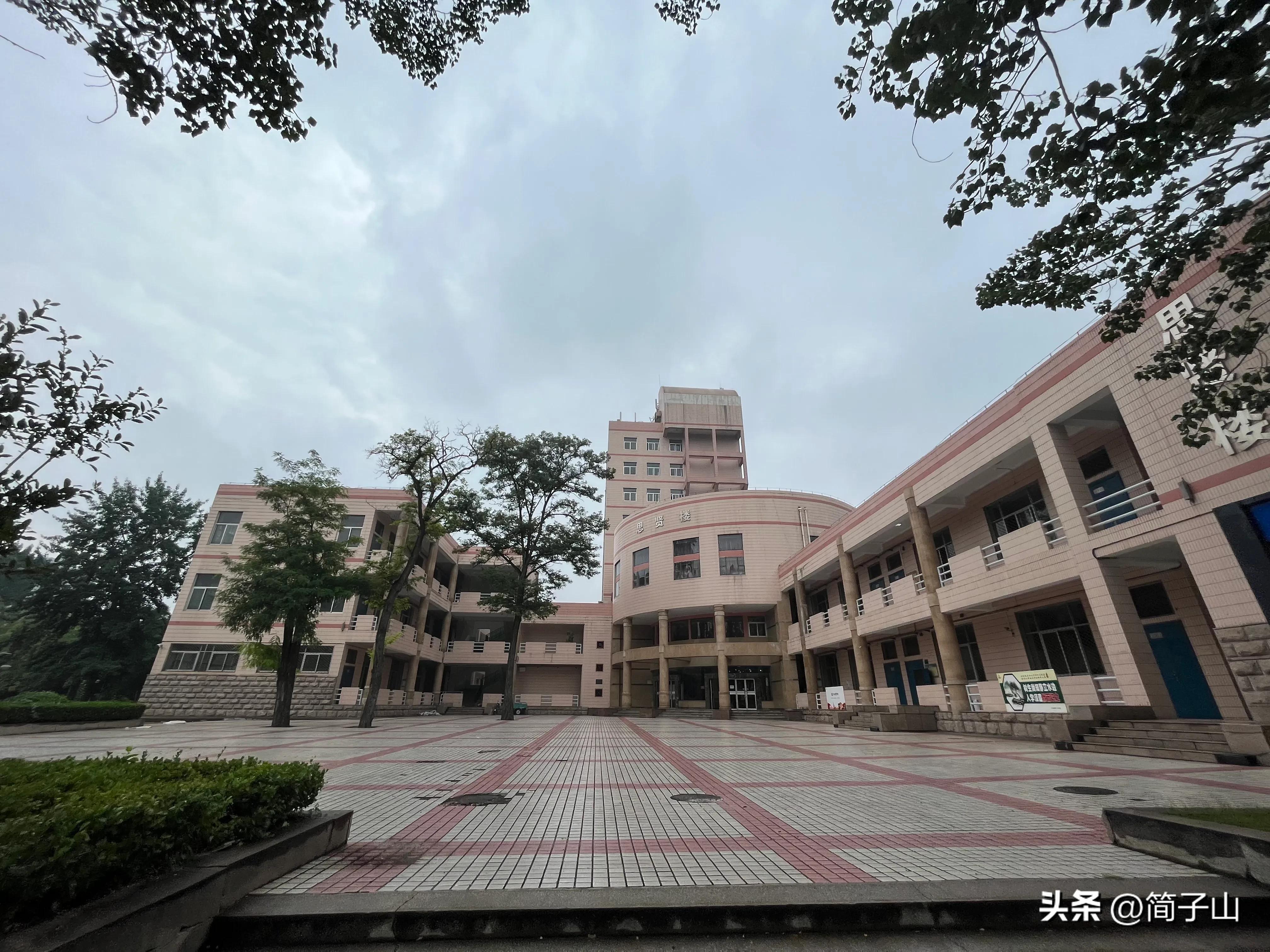 太原理工大学迎西校区视频,太原理工大学迎西校区