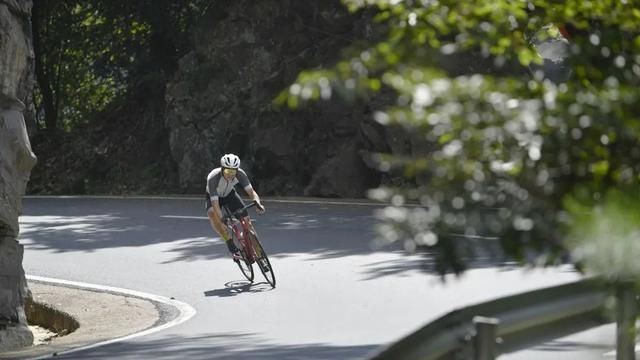 瑞豹碳纤维自行车闪电,瑞豹自行车碳纤维车身