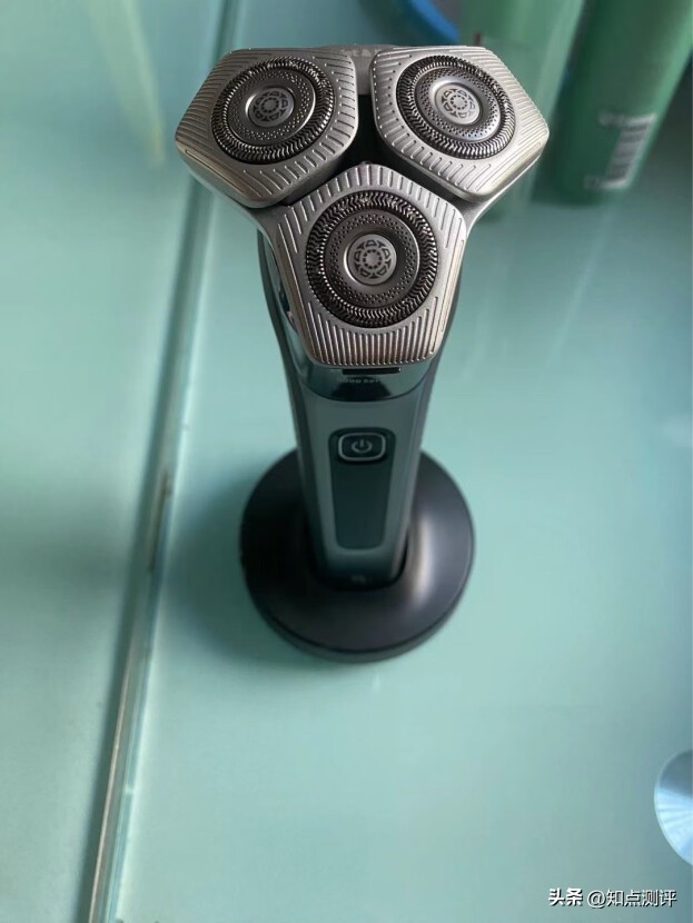 飞利浦剃须刀s8050优缺点,飞利浦剃须刀哪一款性价比高好用
