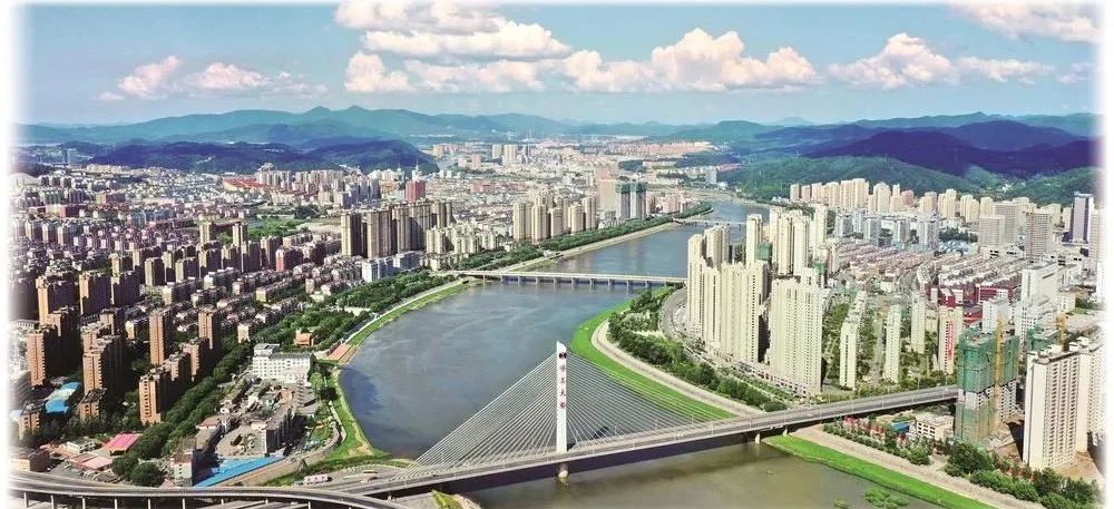 【吉林日报】通化市：奋进在春天里