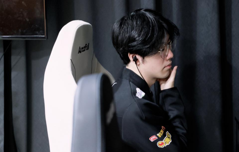 v5被翻盘,theshy加入v5