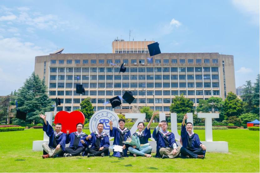 mba研究生毕业典礼,在职mba好隆重的毕业典礼