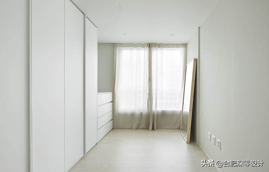 韩国夫妻坚持断舍离，客厅不要电视机设格子柜，124㎡更加清爽