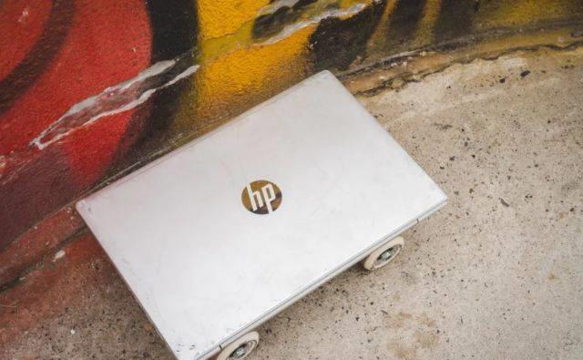 正面硬扛350斤杠铃足球飞射花式滑板，结局看傻了