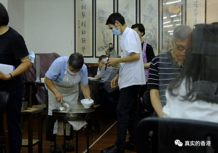 香港莲香楼结业原因,香港92岁老店莲香楼结业