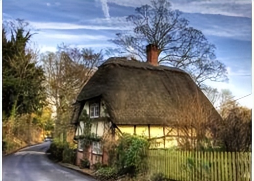 胶东海草房简介,胶东原始的海草房