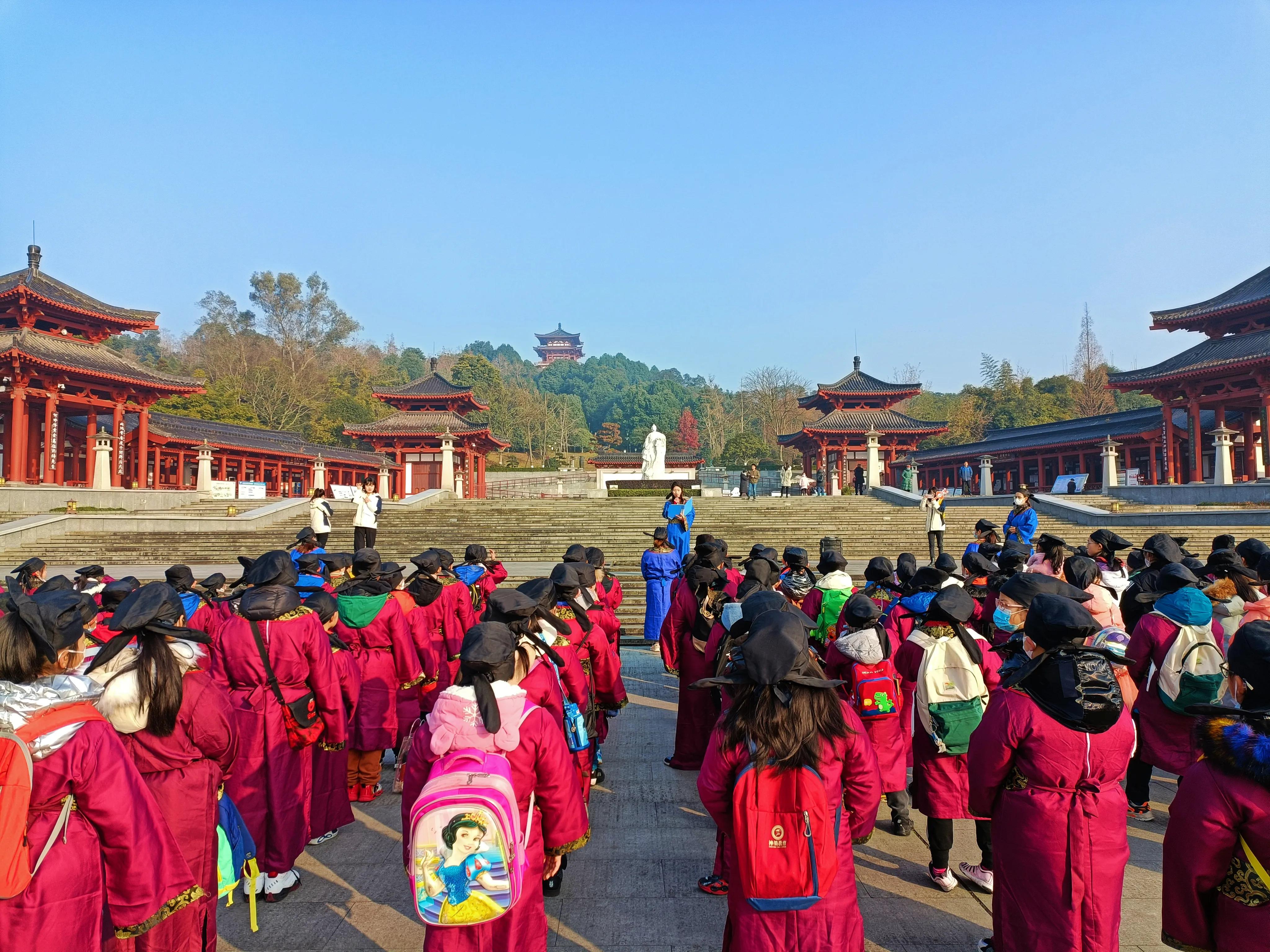 李白晚年为什么发现酒隐安陆,李白酒隐安陆时创作的诗作