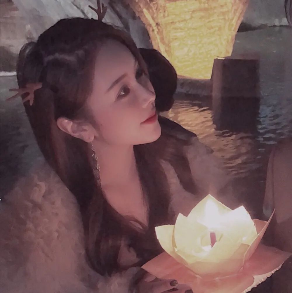 情侣头像各自努力且相互依靠,就往前走就别回头情侣头像