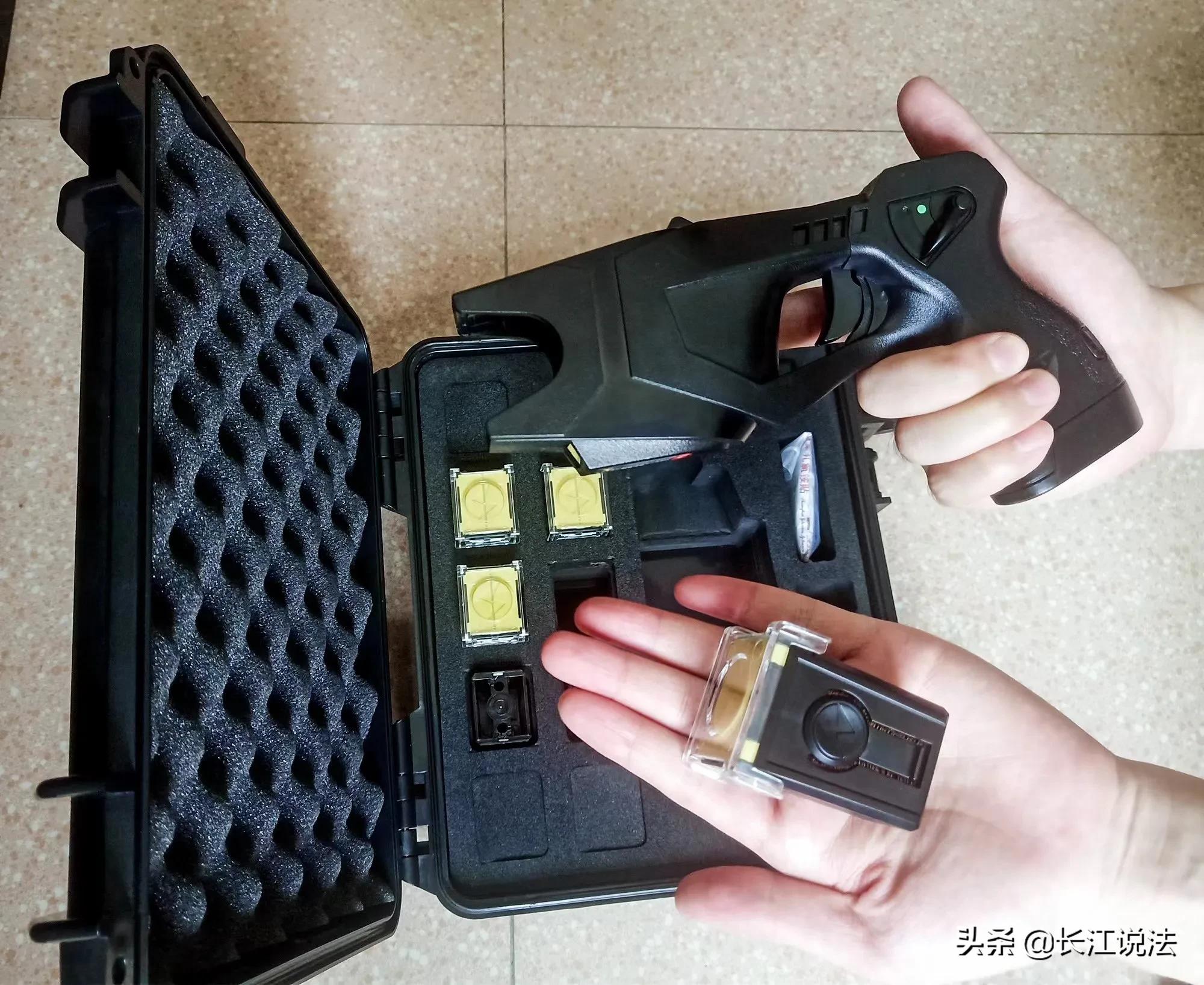 十堰郧西警方装备打击犯罪利器