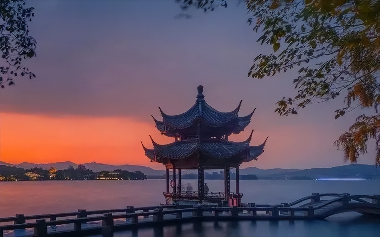 西湖旅游攻略一日游最佳线路图,西湖旅游攻略一日游最佳路线地图