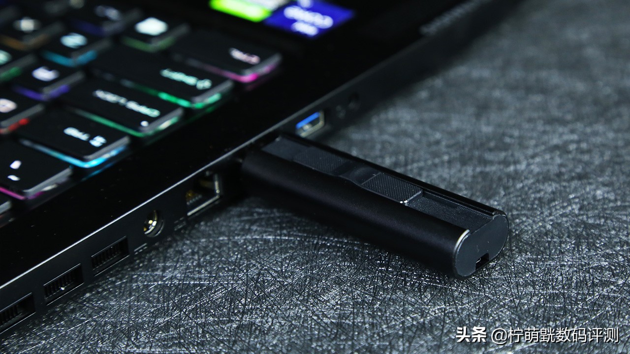 固态u盘和普通u盘测试对比,固态u盘和普通u盘哪个更好