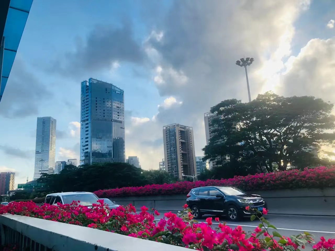 我，00后，在深圳做采购，月薪10000，仅1年时间，就买了一套房子