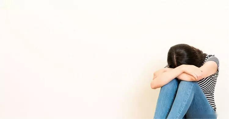 女子利用男人的疏忽，致她表弟被强奸！到底有没有罪！