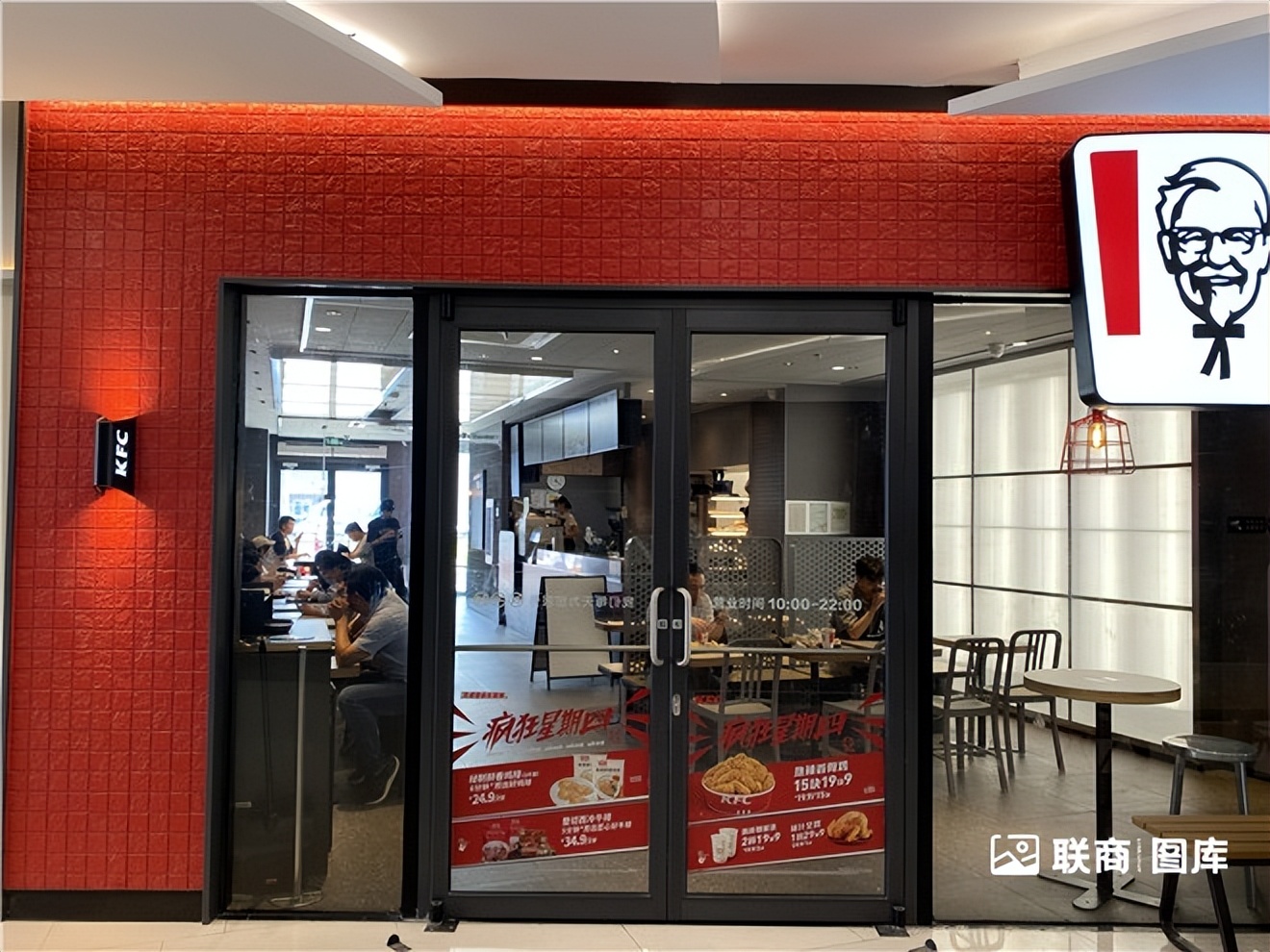 “鸽王”、潮玩街区…实探杭州近期新开的三个商场