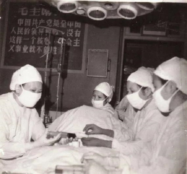 匪首获死刑后献出秘方，被改判当上政协委员，药物今成广西名片