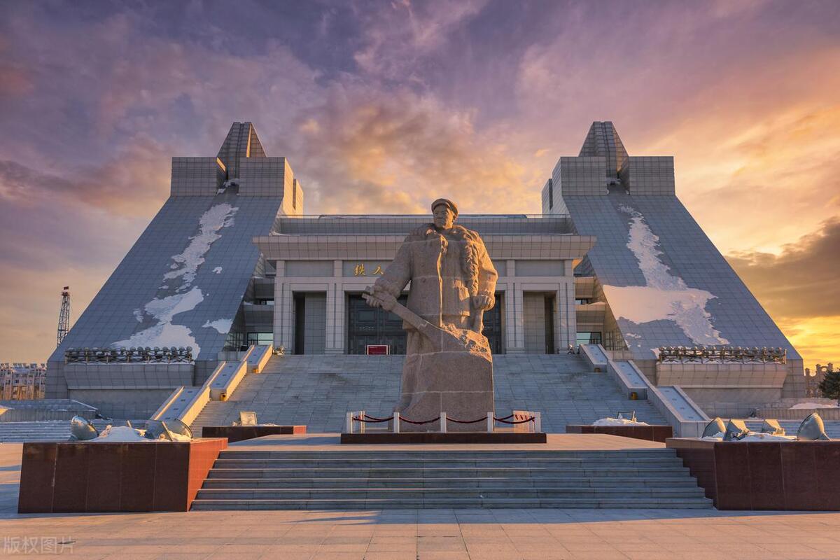 为中国摘掉贫油帽子的人,大庆油田是什么时候的成果