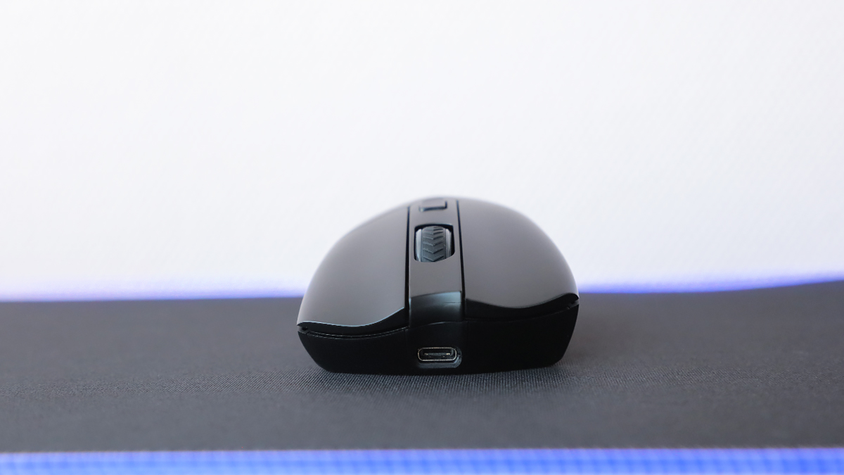 美加狮鼠标和罗技对比,美加狮mojom2游戏鼠标