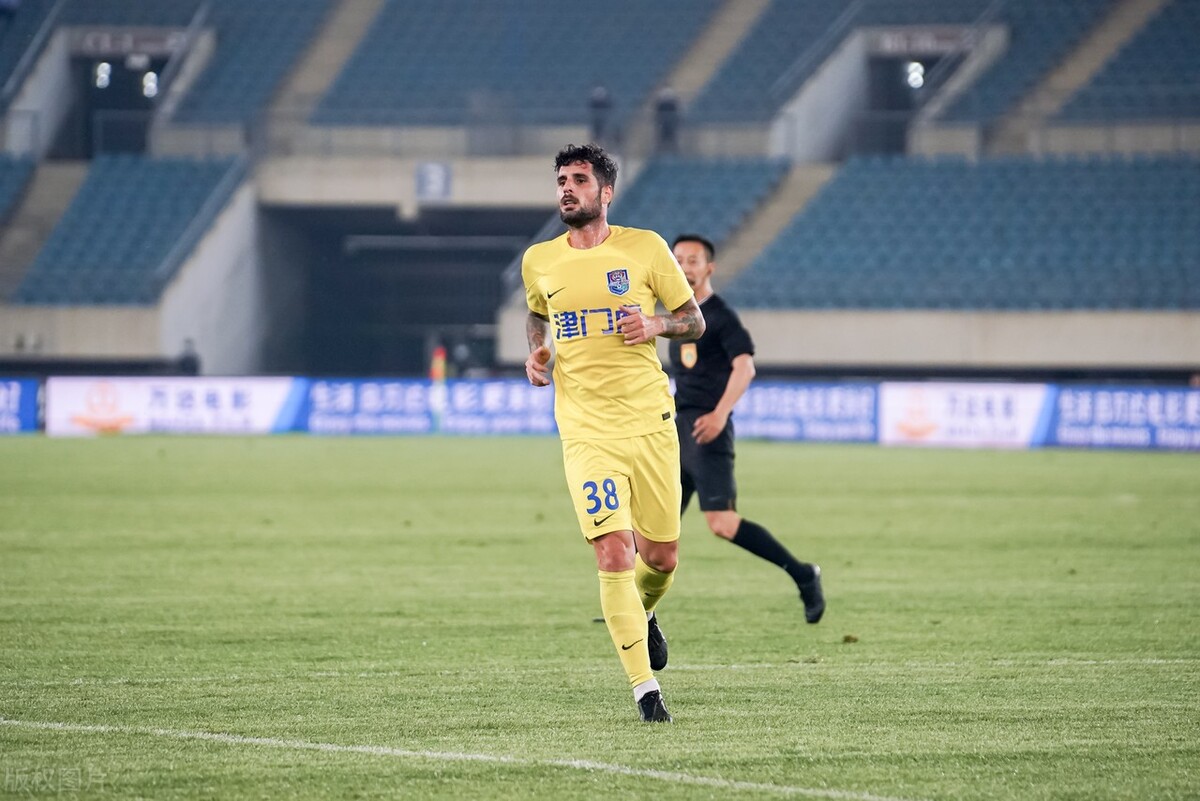 南征北战第二集,韩鹏飞最霸气的一段