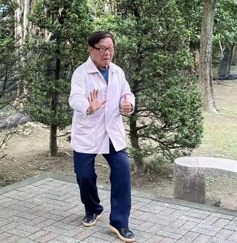 李立群自曝在卖上海豪宅,直言不会再回大陆拍戏,将享受退休生活