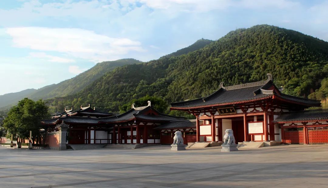 华清池温泉简介,皇家御用温泉介绍