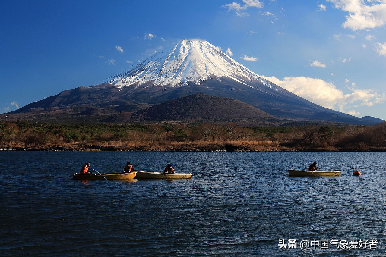 富士山火山喷发岩浆流动面积,富士山火山喷发是超级火山吗