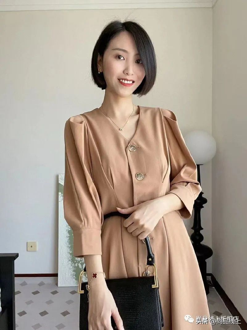 lily女装爆款清单,lily大牌尾货女装