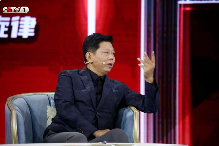 国际著名艺术家曹骏,曹俊艺术照片