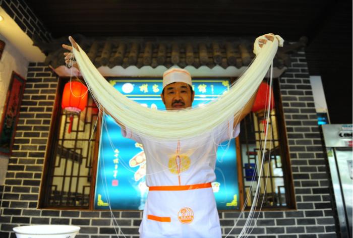 中国兰州牛肉面投资加盟商,兰州牛肉面加盟哪里强