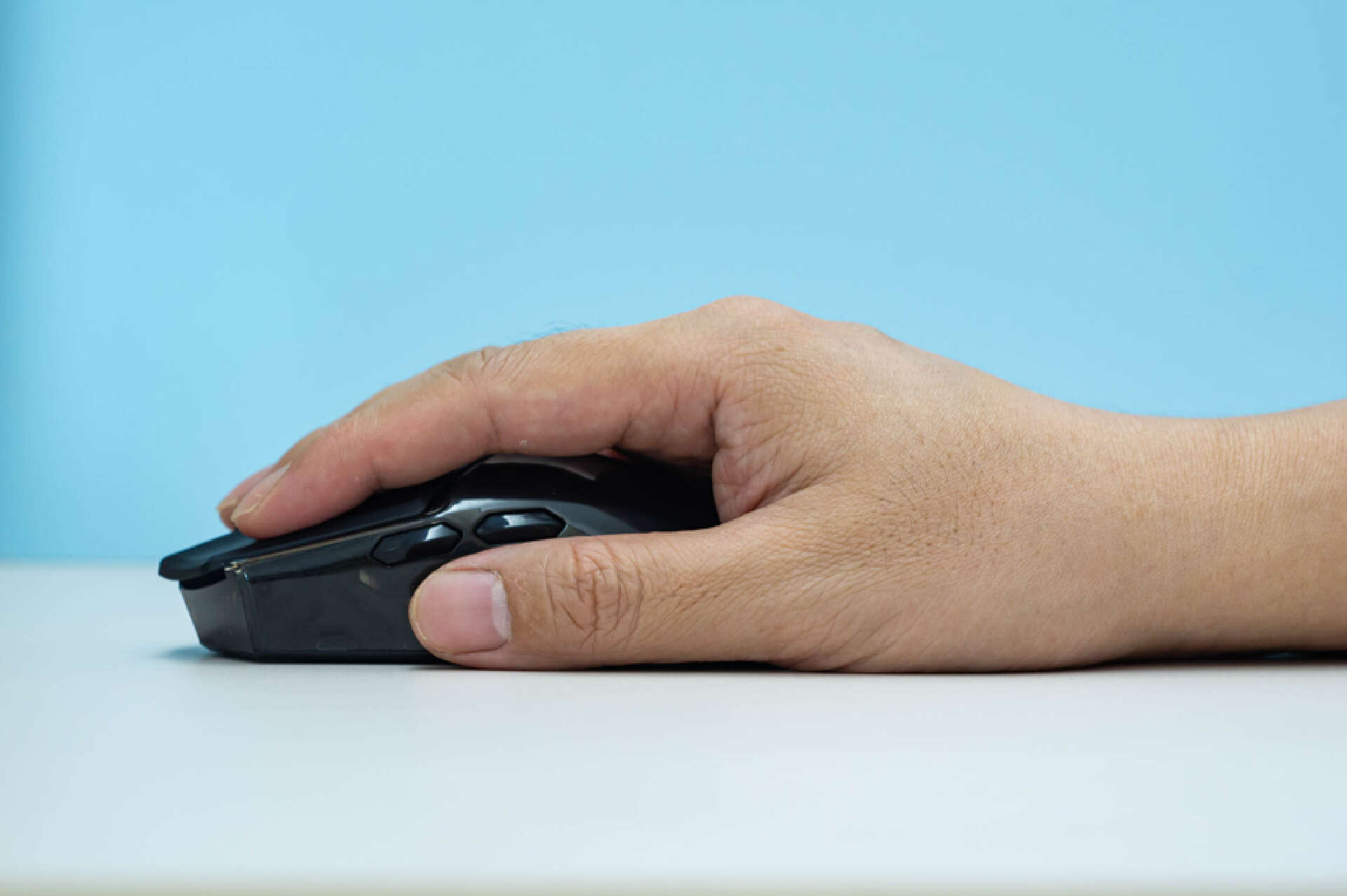 新手用罗技鼠标vs老手用罗技鼠标,罗技鼠标办公哪一款最好用测评