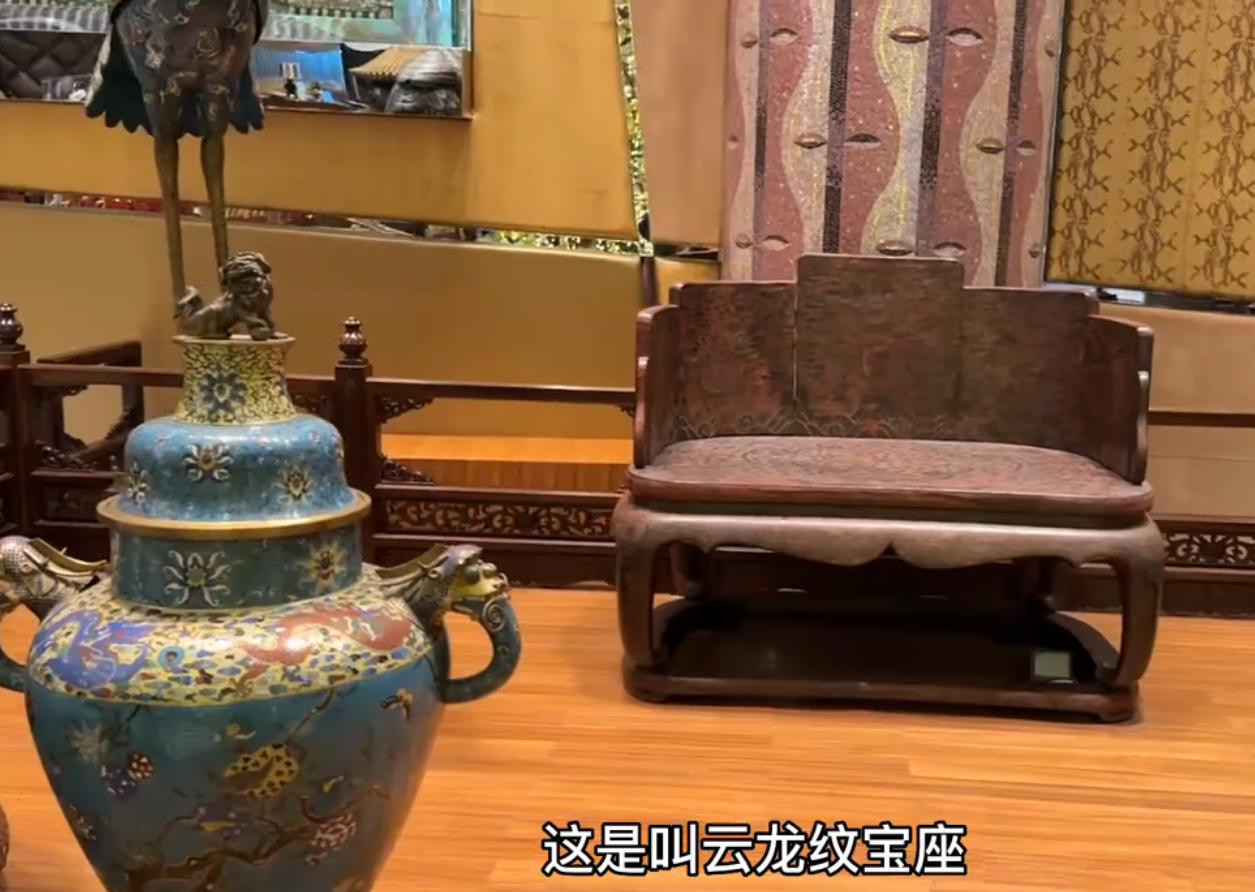 赌王多壕？1个摆件就是何超莲1场婚礼，大厅如同博物馆，龙椅亮了