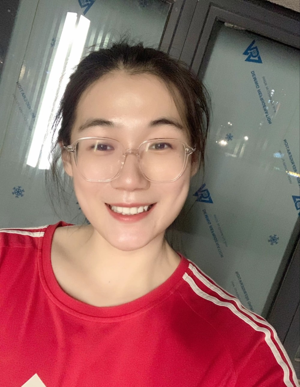 女排对阵荷兰王梦洁救球,中国女排3比0阿根廷女排王梦洁